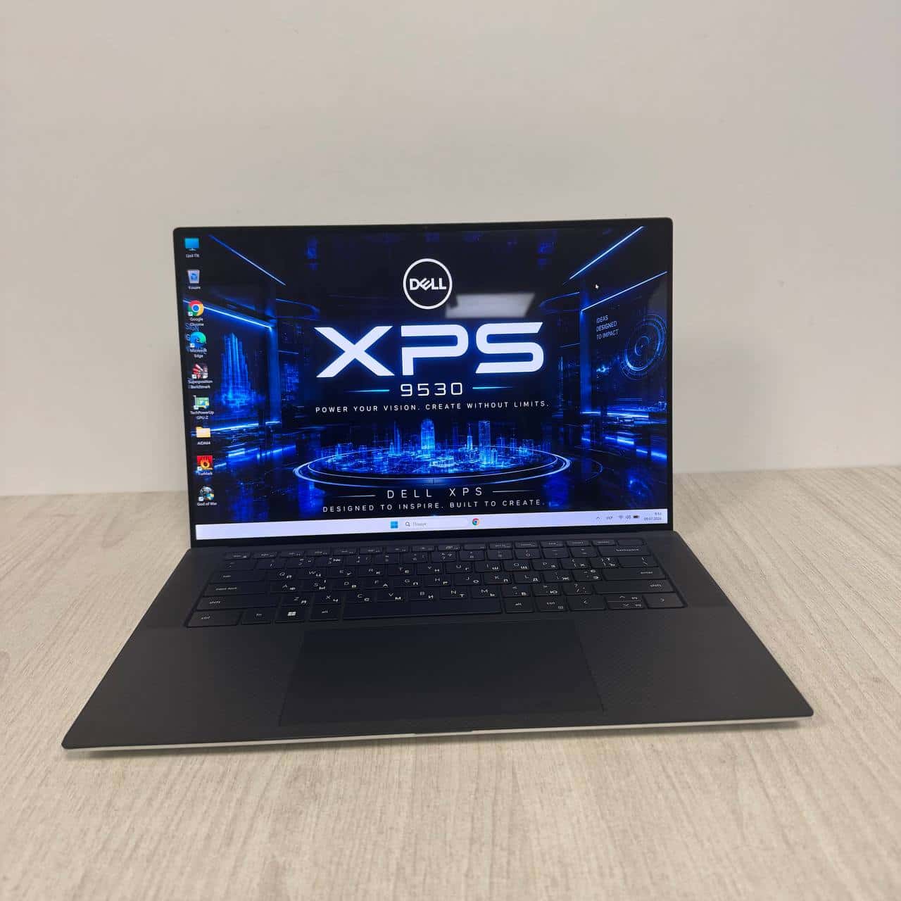 Dell XPS 9530 Touch 4K Studio 15.6" Core i9-13900H 16/512 RTX 4070 8GB