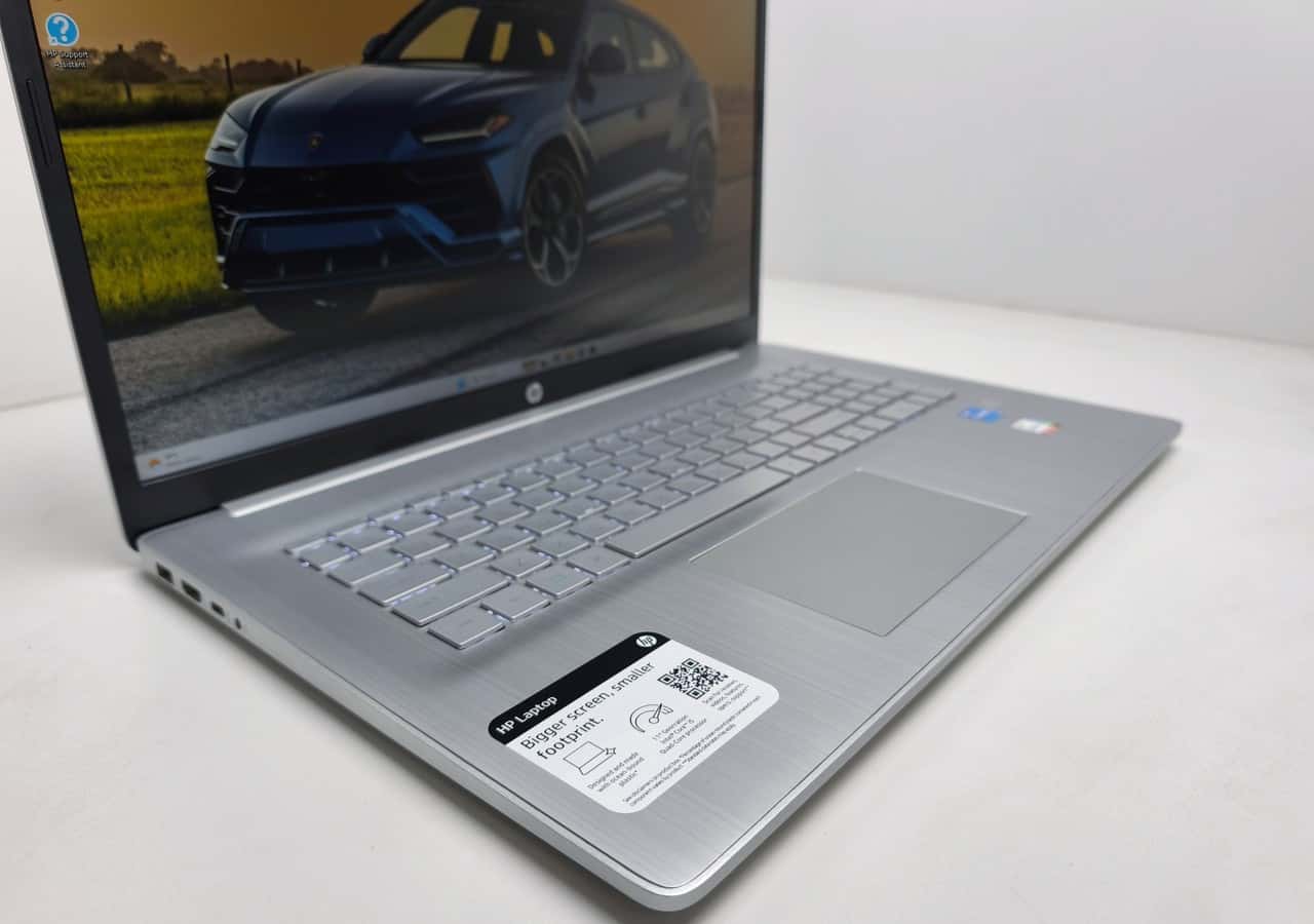 HP 17 Laptop 17.3" FHD Core i5-1135G7 8/256