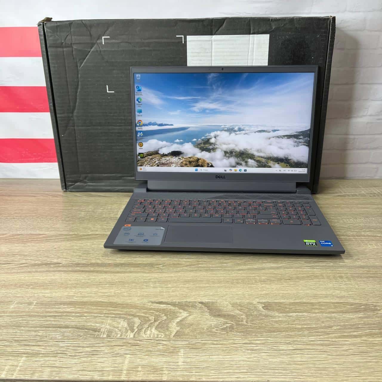 Dell G15 5511 P105F 15.6" FHD 120Hz 11th Gen Core i5-11260H 16/512 RTX 3050 Ti 4GB