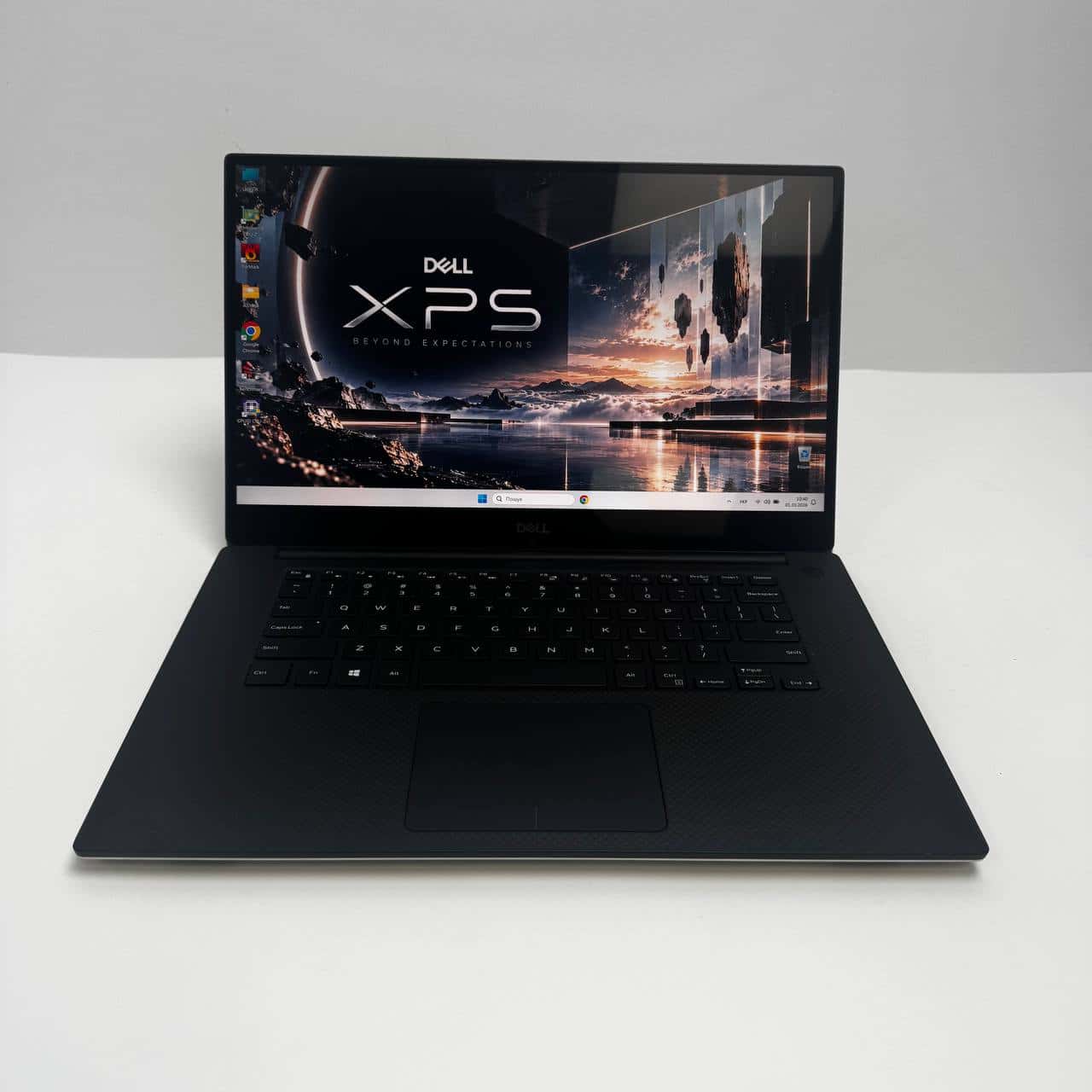 Dell XPS 7590 15.6" 4K i7 9750H 8/256 GTX 1650 4GB