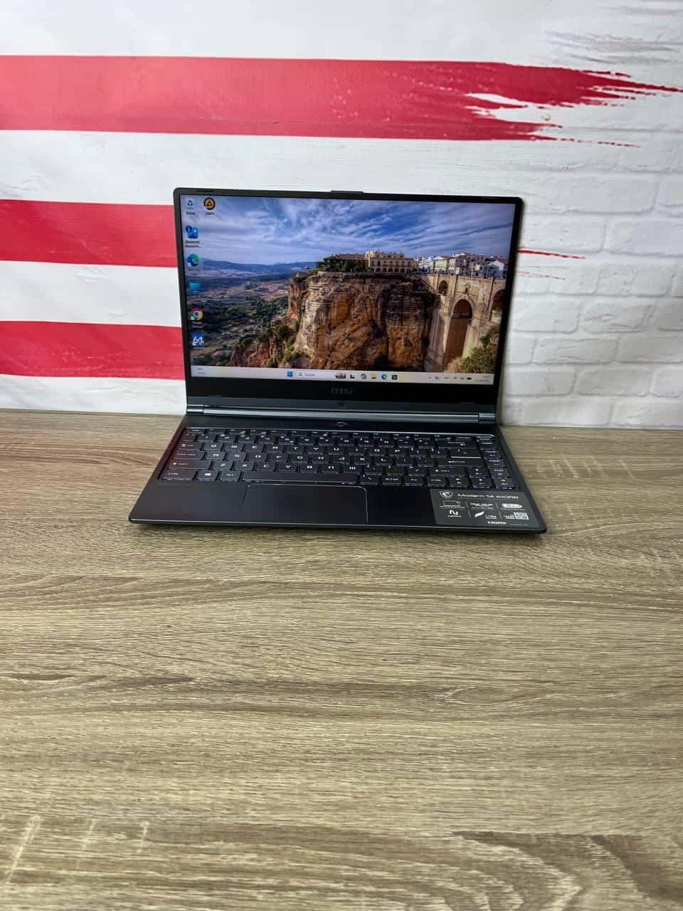 MSI Modern 14 A10RB (MS-14B3) FHD Core i5-10210U CPU 8/256