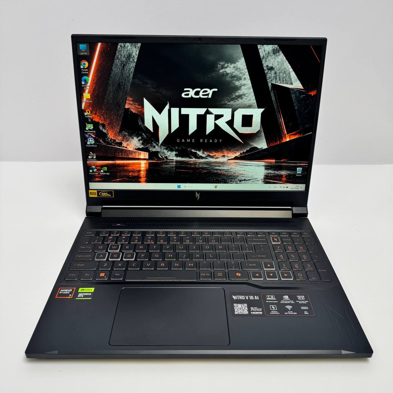 Acer Nitro V16 AI ANV16-42 16.0" FHD+ 180Hz Ryzen AI 7 260 16/1TB RTX 5070 8GB