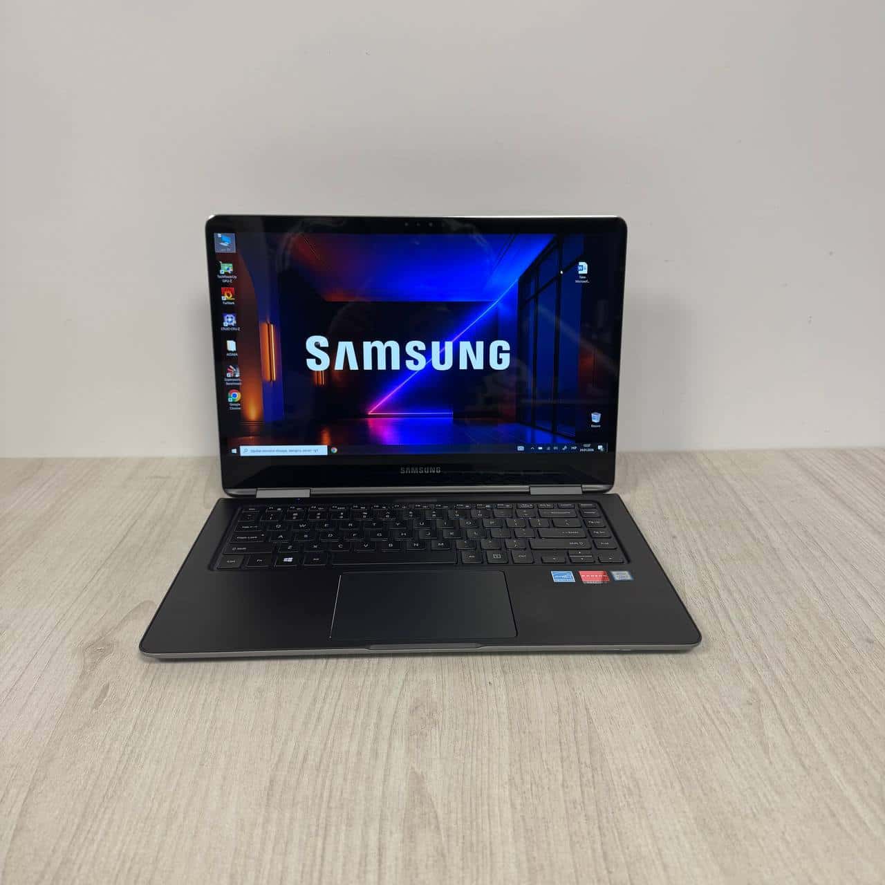Samsung NP940X5N-X02US x360 Touch