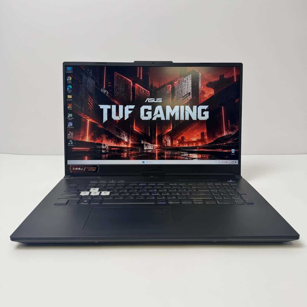 Asus TUF A17 FA707RE 17.3" FHD 144Hz Ryzen 5 6600H 16/512 RTX 3050 Ti 4GB