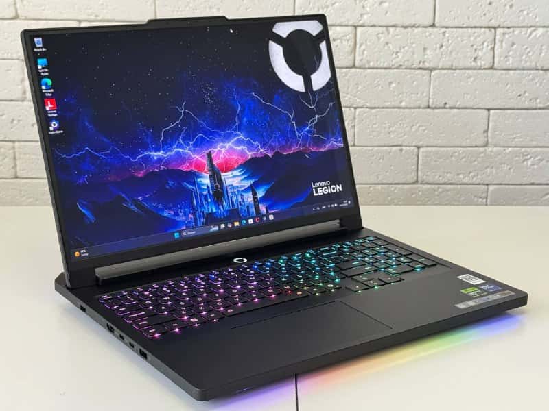 Lenovo Legion Pro 7 16" QHD+ 240Hz Core Ultra 9 275HX 16/1TB RTX 5070 Ti 12GB