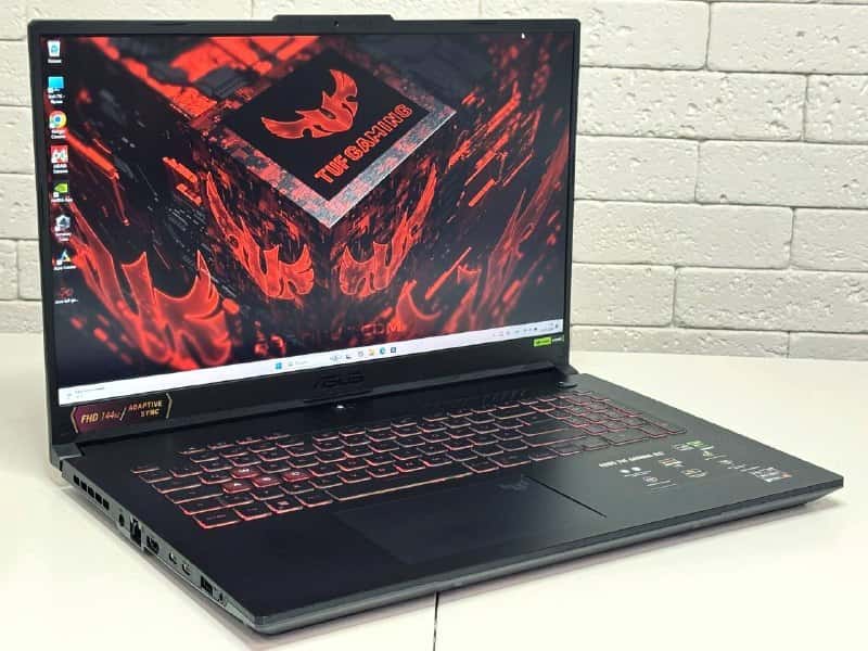 Lenovo LOQ 15.6" FHD 144Hz Core i5-12450H 16/512 RTX 4050 6GB