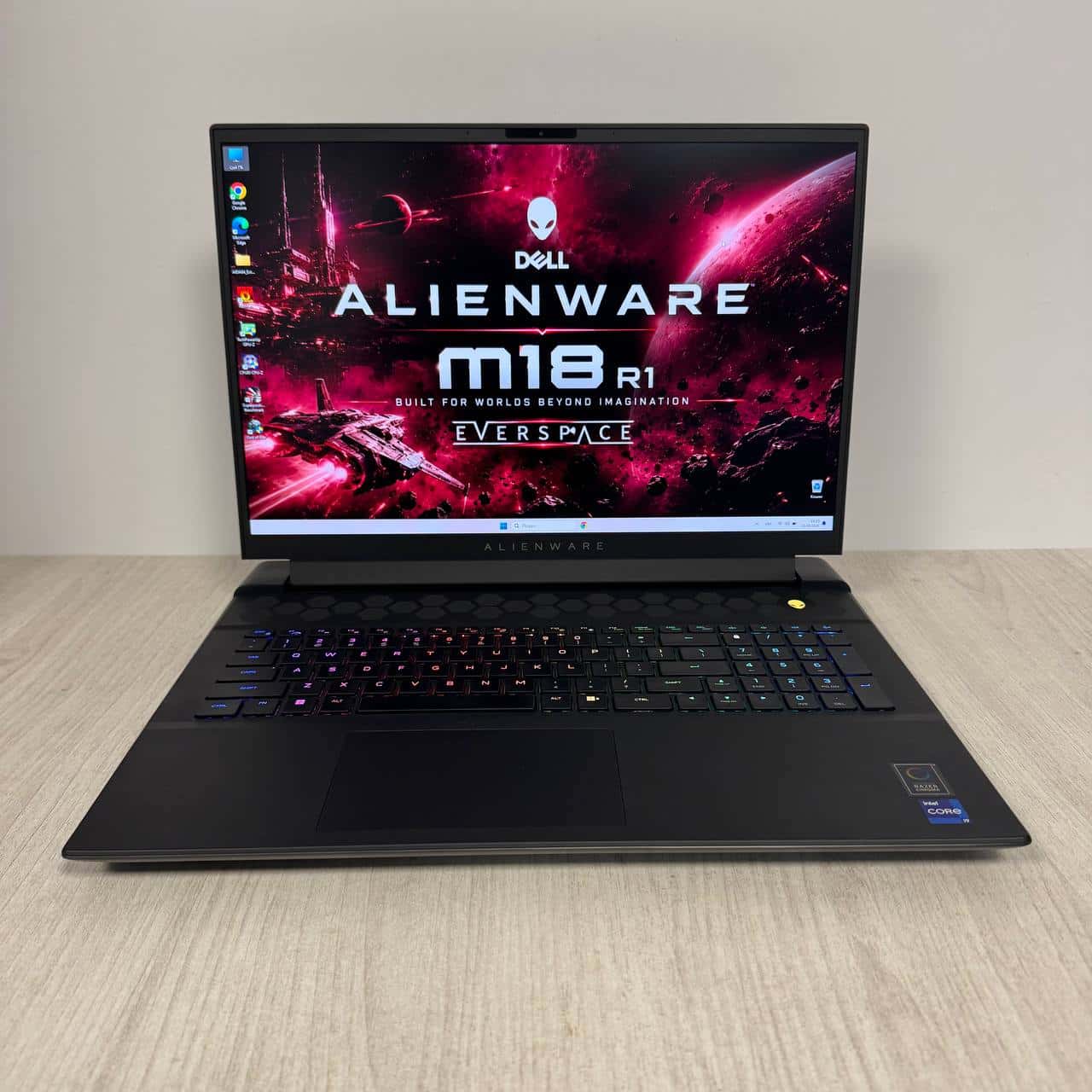 Dell Alienware m18 R1 18.0" 480Hz Core i9-13980HX 64/2 RTX 4090 16GB