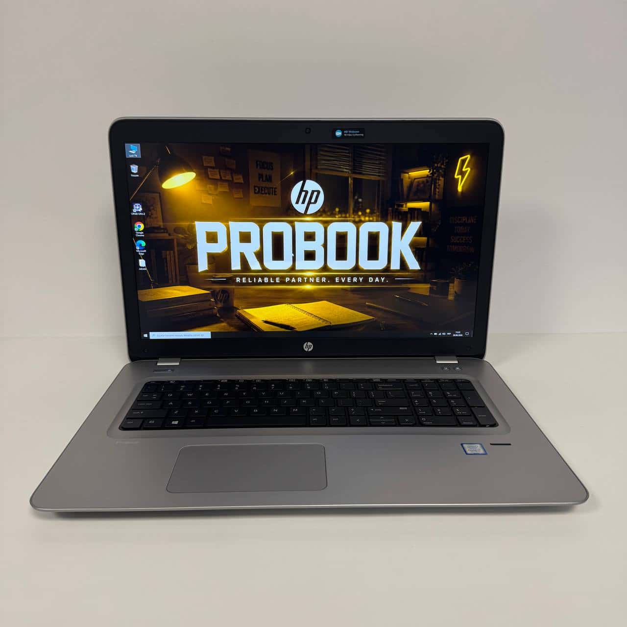 HP ProBook 470 G4 17.3" Core i5-7200U 8/256