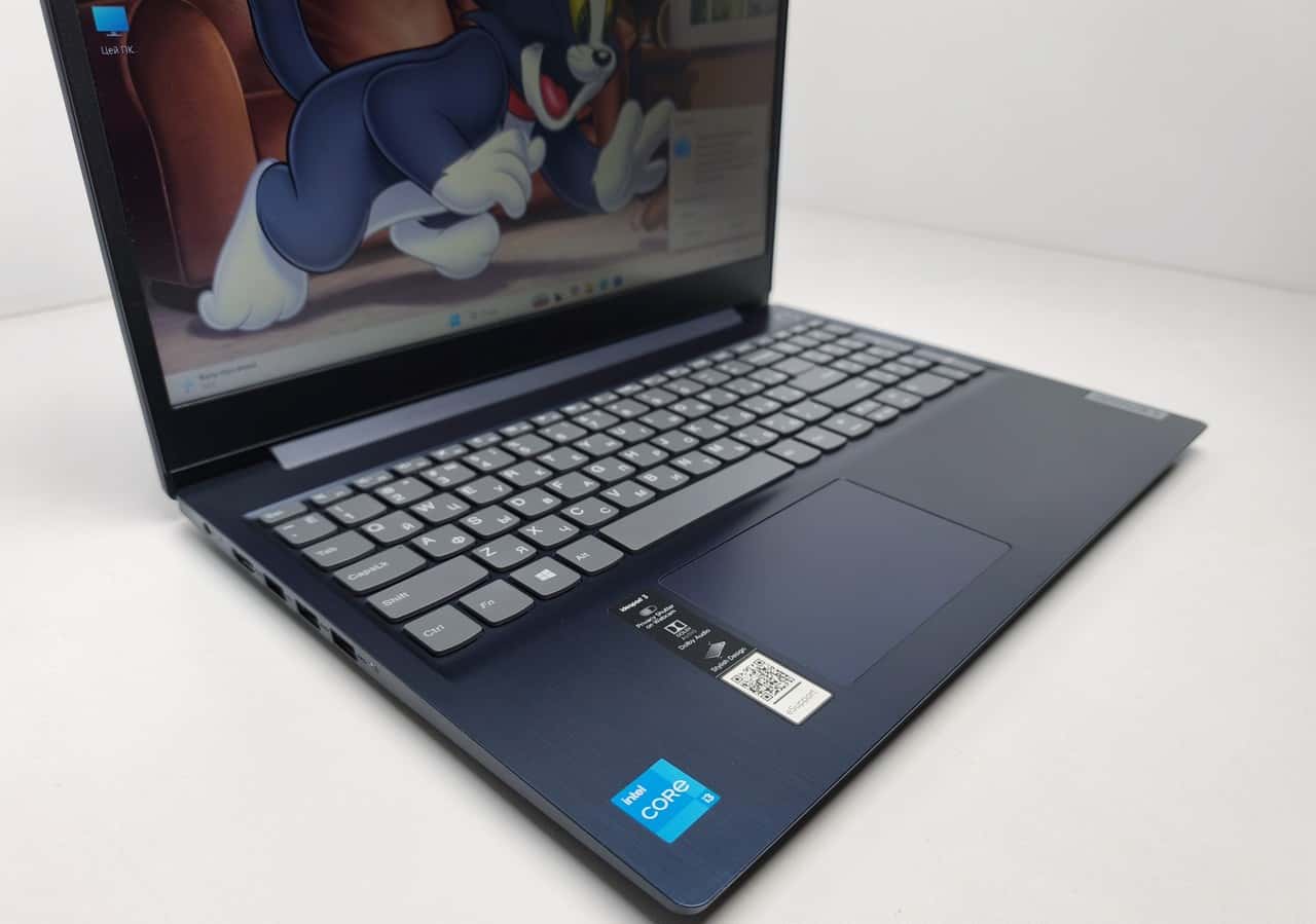 Lenovo IdeaPad 3 15.6" Core i3-1115G4 8/256