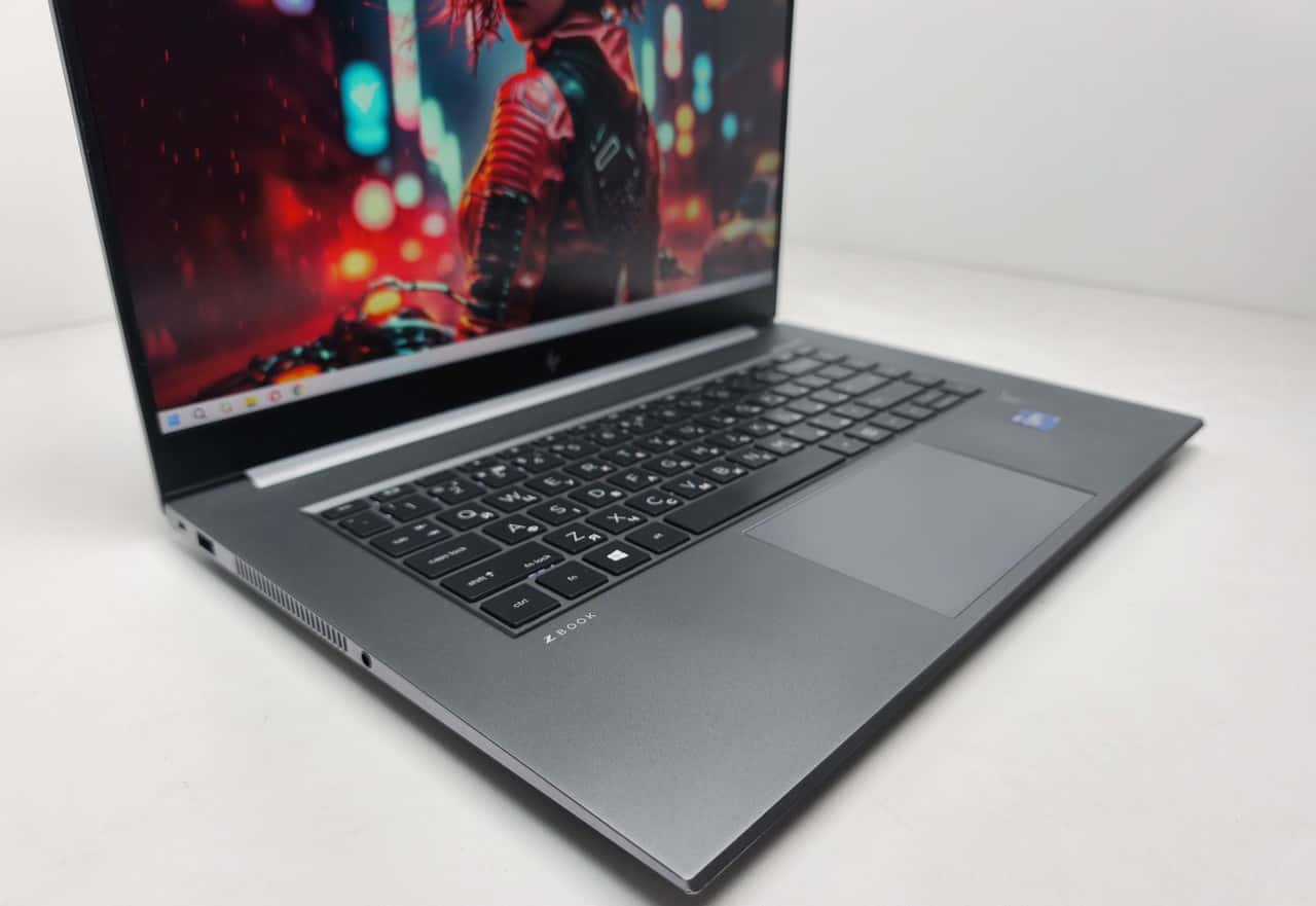 HP Zbook Studio G8 15.6" Сore i9-11950H 32/1000