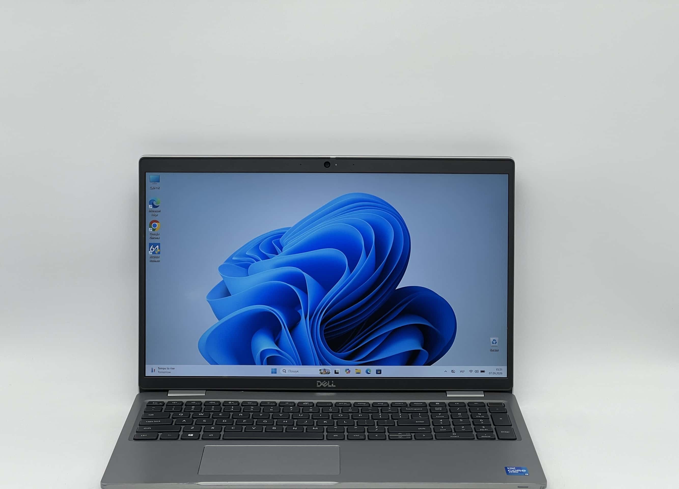 Dell Latitude 5520 15" i5-1145G7 16/240